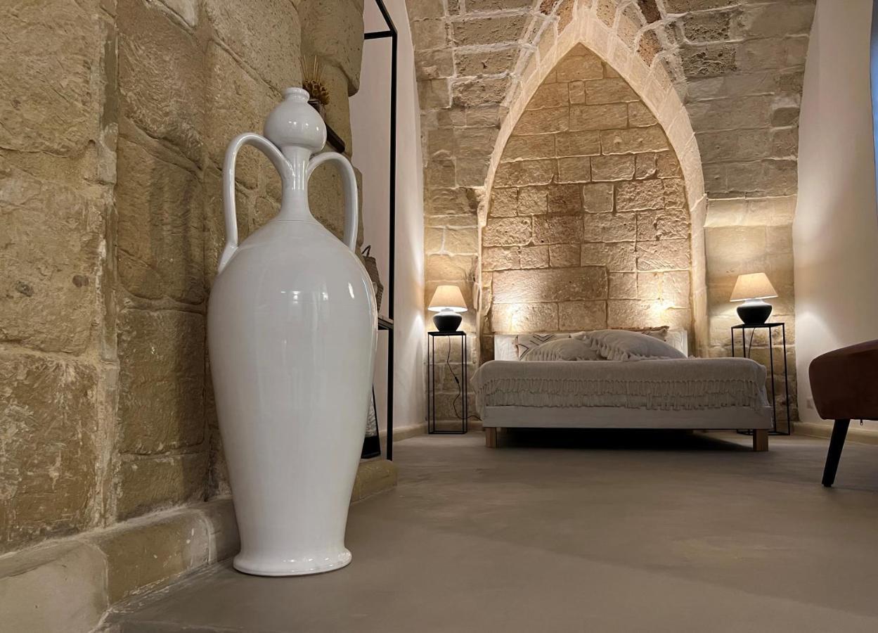 Ai Propilei Del Duomo Luxury Suite เลชเช ภายนอก รูปภาพ